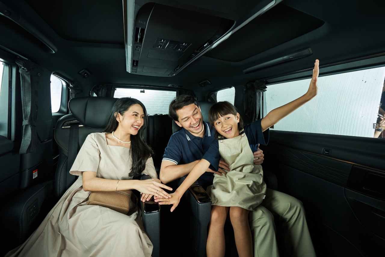 Layanan rental mobil wisata