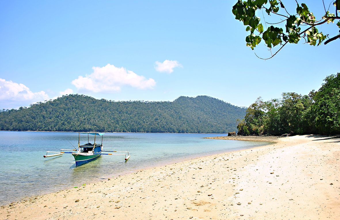 Pulau Bulupoloe