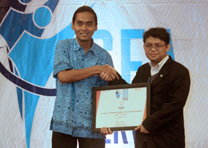 Blue Bird Group Win Semarang Service Excellence Award 2012